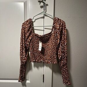 Mi Ami Cropped Floral Top